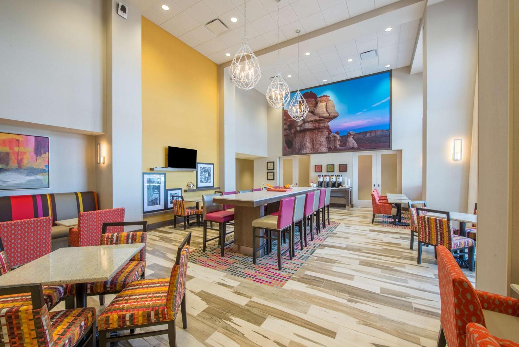 Hampton Inn & Suites Phoenix - East Mesa In Gilbert Exterior photo